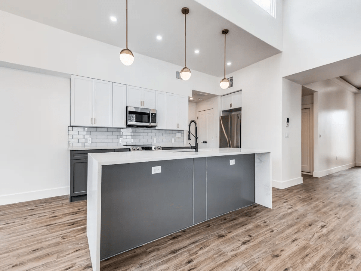 A beautiful kitchen counter
